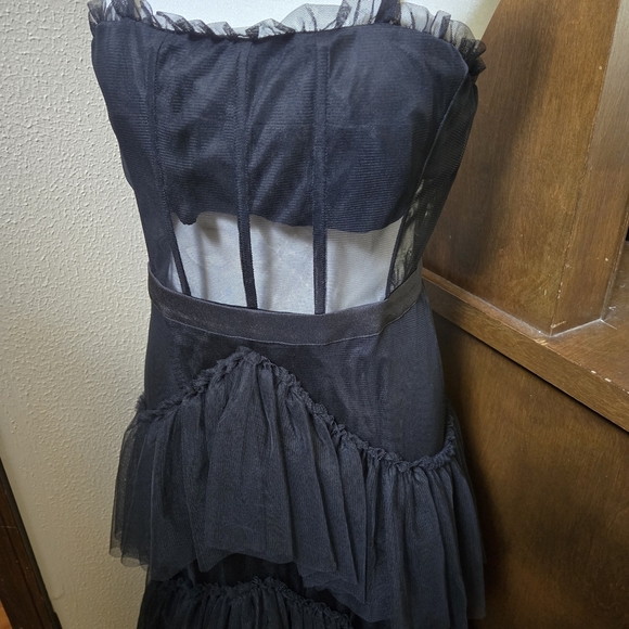 Black tiered Maxidress with Spaghetti Straps - Picture 4 of 4